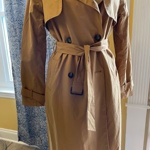 NWOT Beautiful Trench Coat